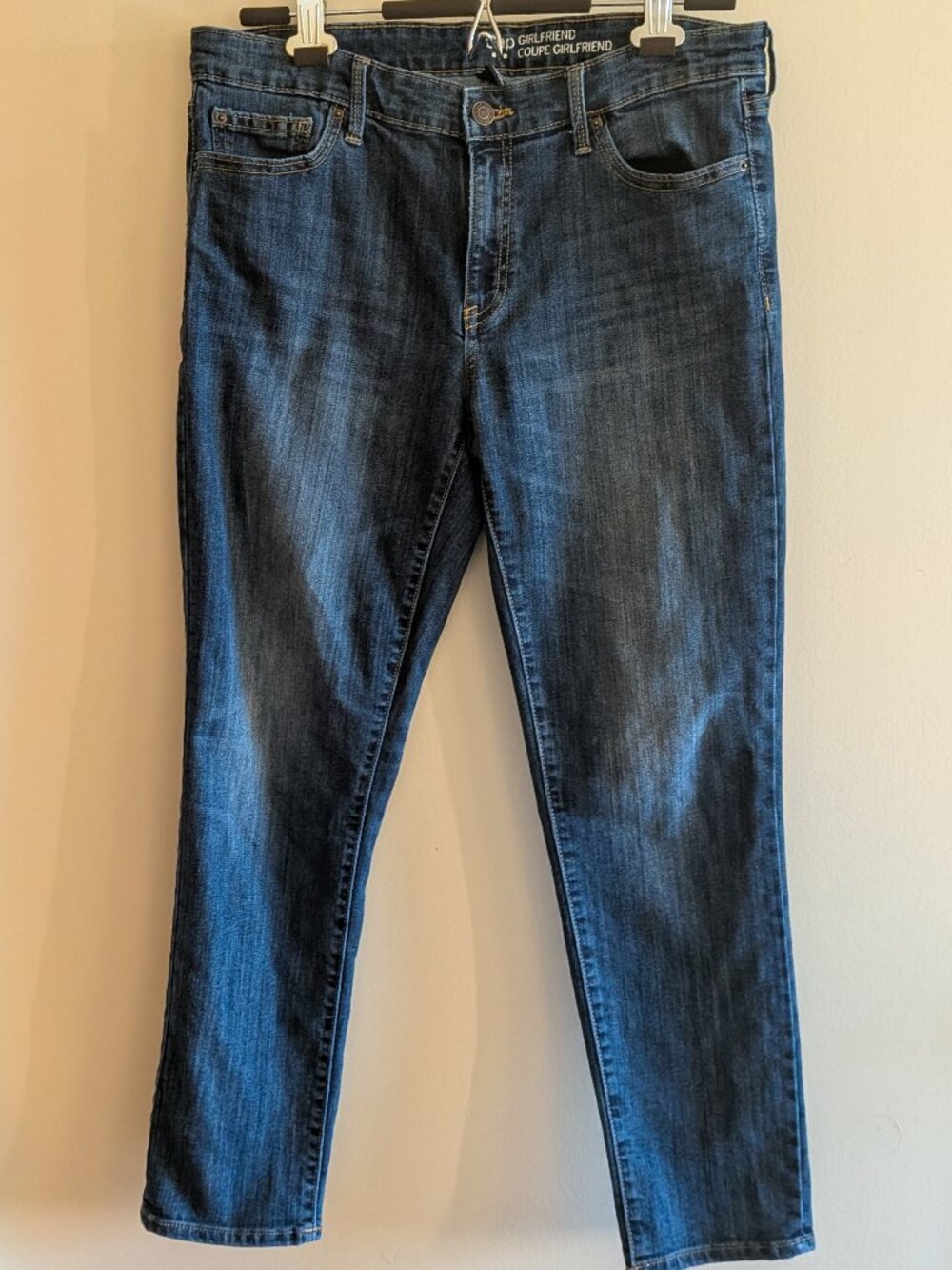 Gap Girlfriend Fit, Ankle Length Blue Jean, Size 10